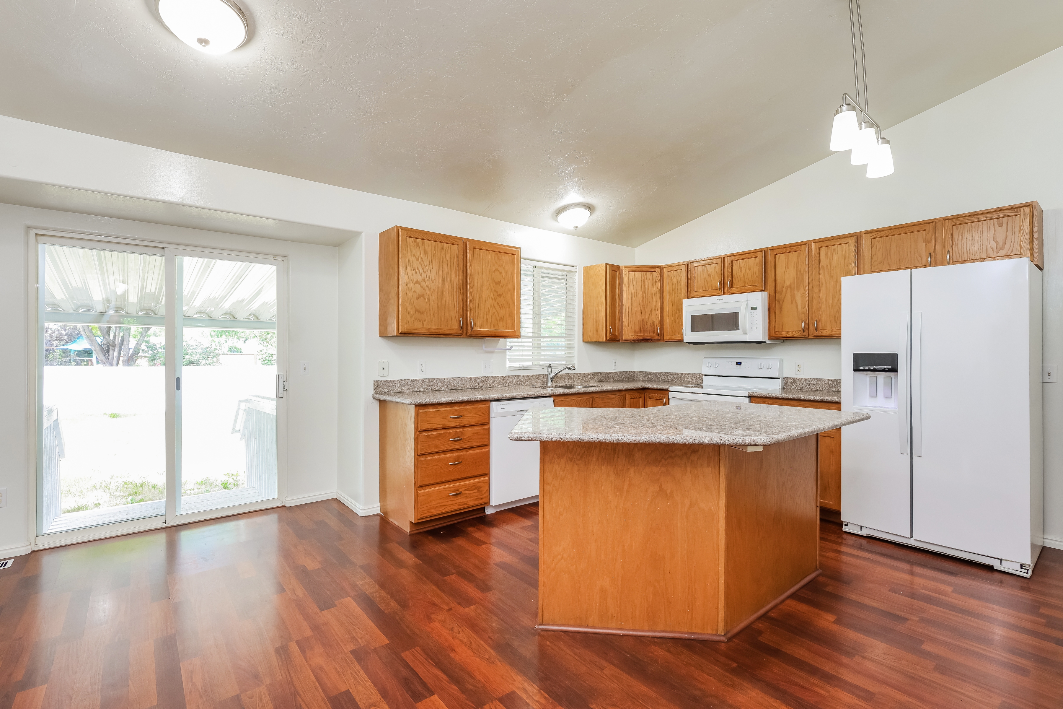 West Jordan House: 7708 S Swordsman Cv