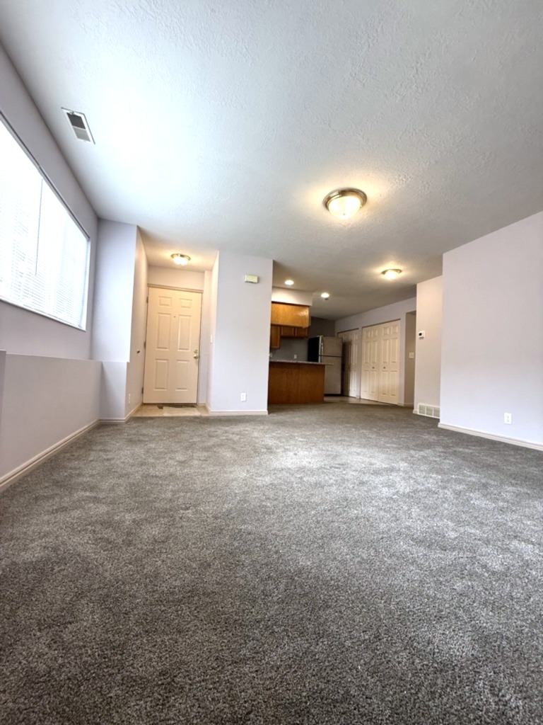 Ogden Condo: 370 W 4900 S