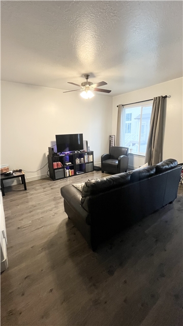 Lehi Single Room: 1550 N 3740 W