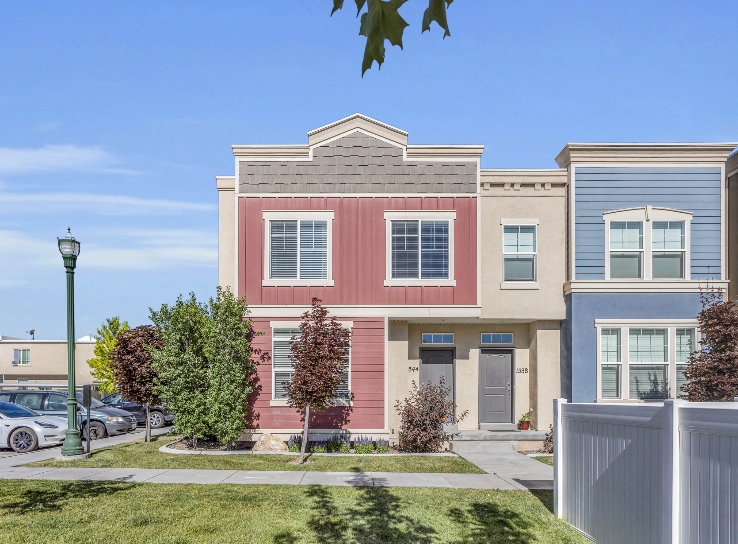 Woods Cross Townhome: 1544 S 840 W