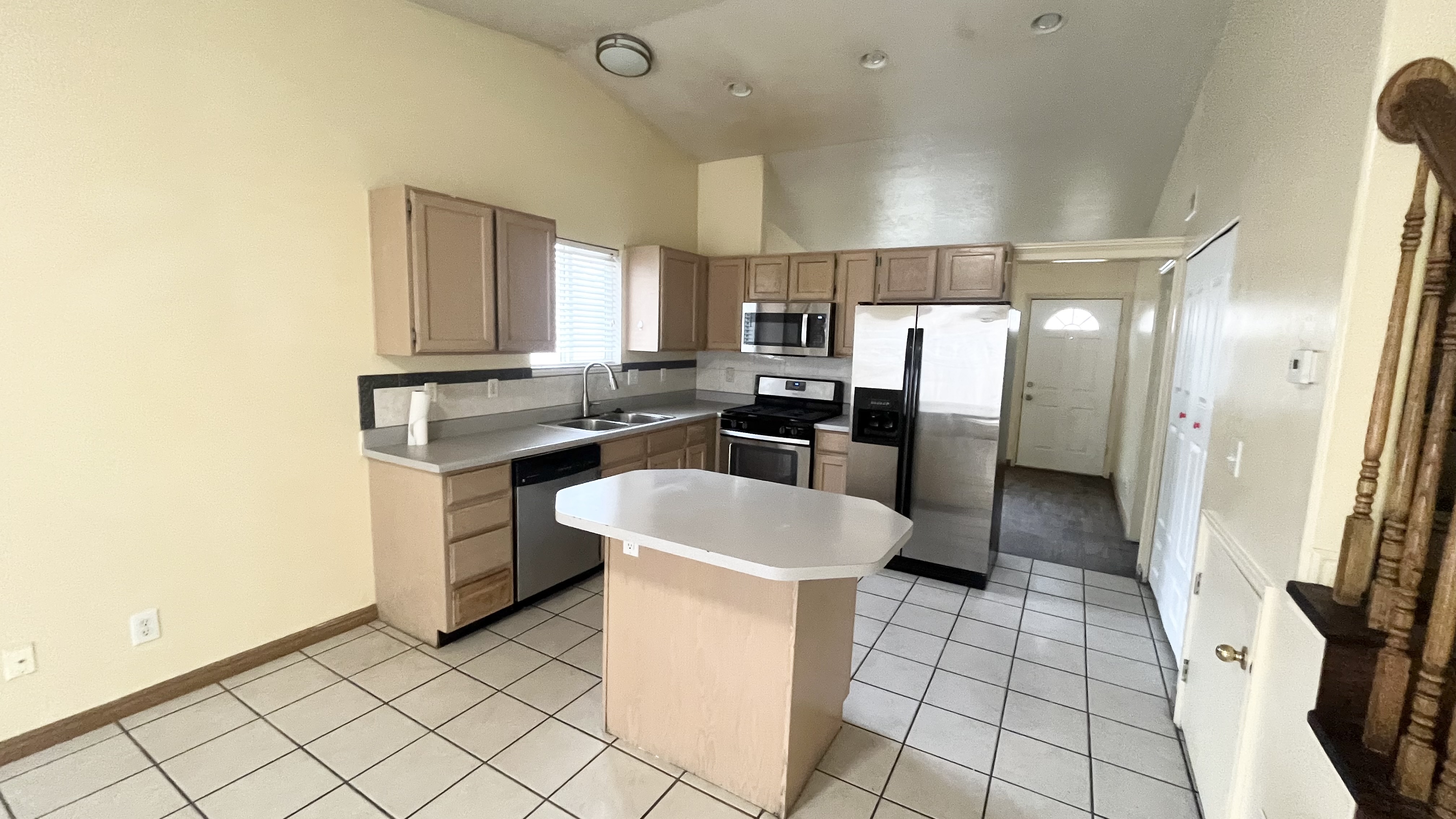 West Jordan Townhome: 4770 W Old Church Ct