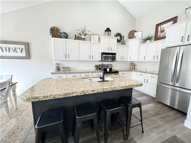 Herriman House: 4921 W Weatherwood Ln