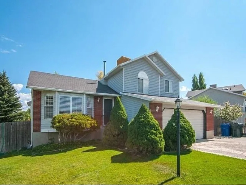 West Valley City House: 3845 S 6300 W