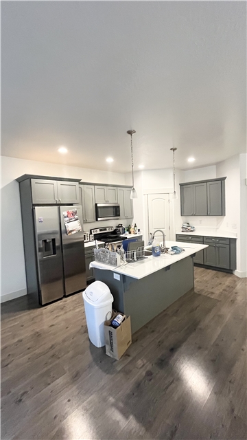 Lehi Single Room: 1550 N 3740 W