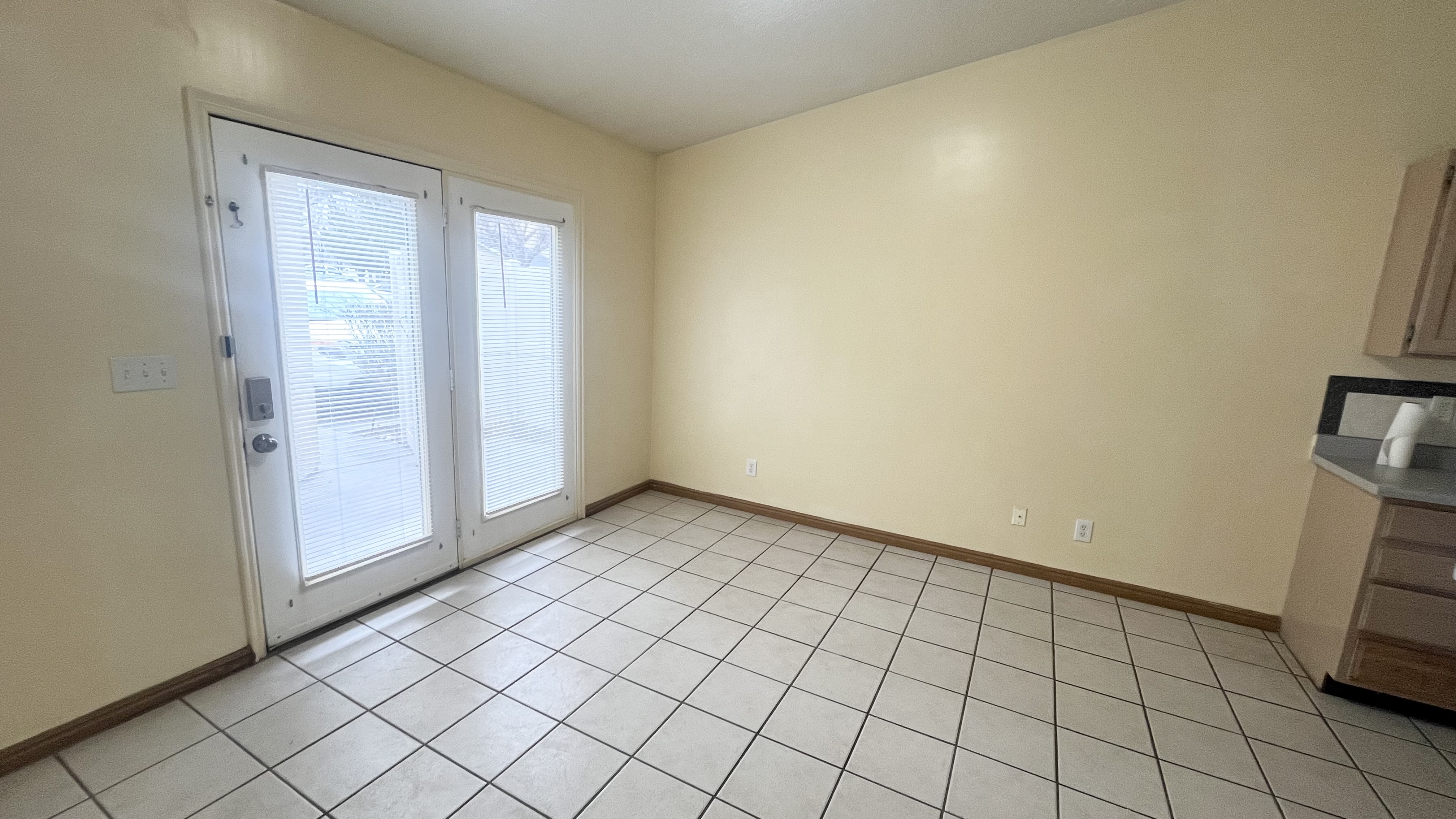 West Jordan Townhome: 4770 W Old Church Ct