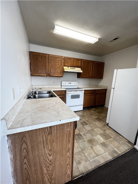 Kearns Multiplex: 4866 W 4780 S