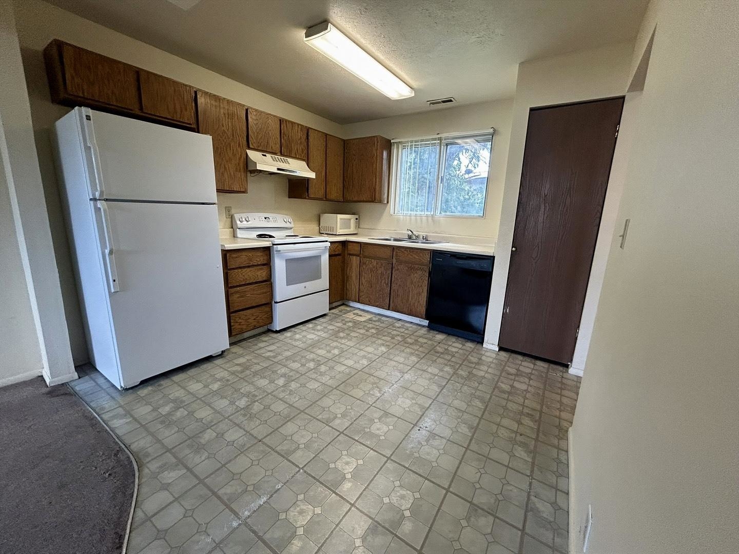 Salt Lake City Townhome: 449 N 1465 W