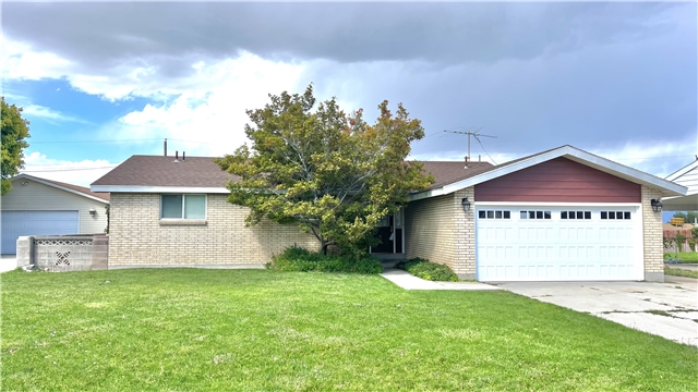 West Valley City House: 4912 W Trail Ave