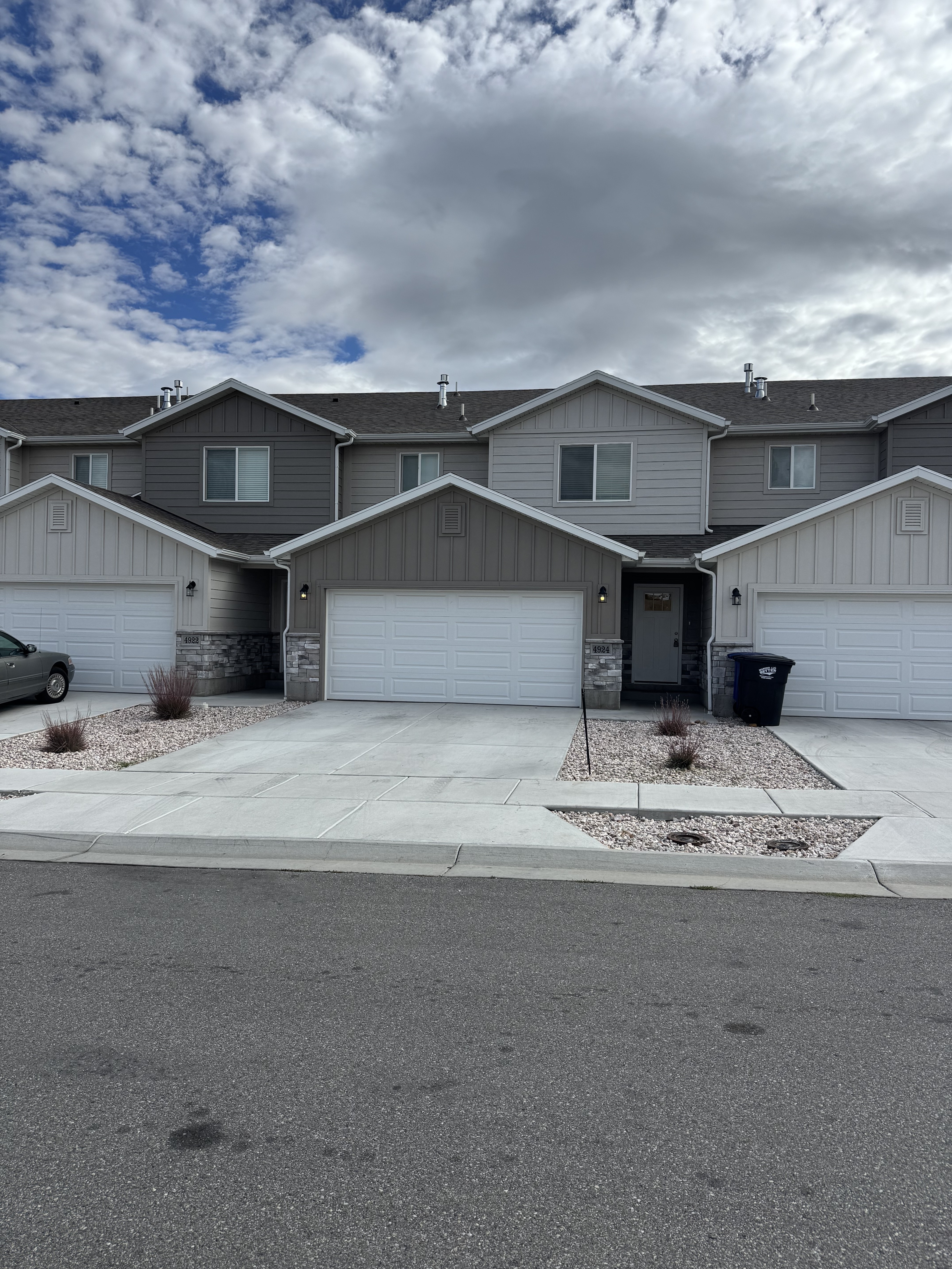 Ogden Townhome: 4924 S 475 W
