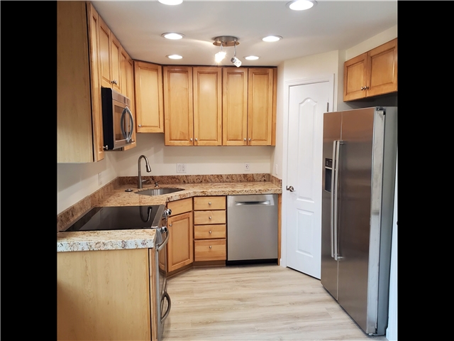 Pleasant Grove In-Law/Basement: 9835 N Manila Cir