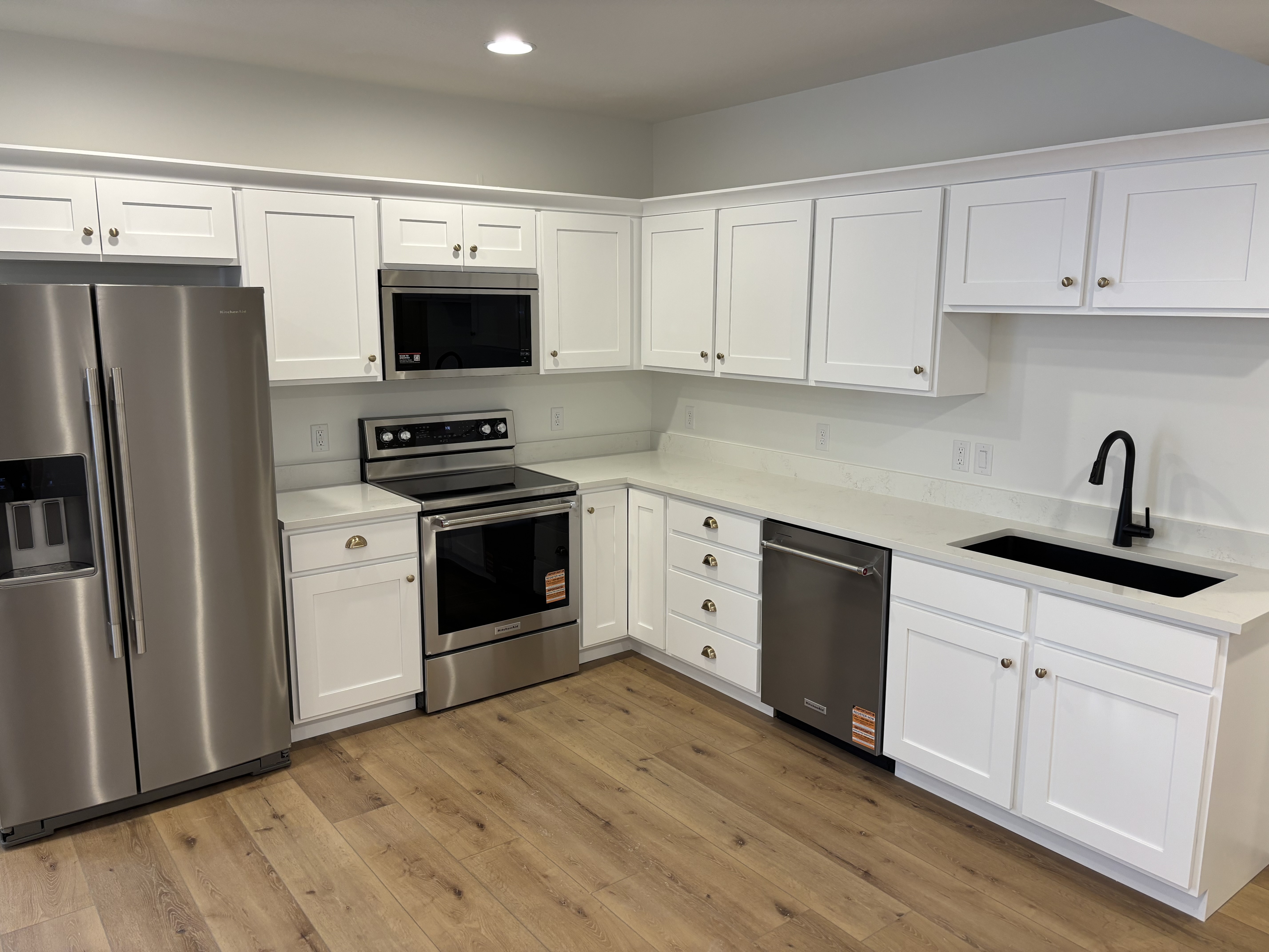 Vineyard In-Law/Basement: 197 W Hackberry Rd