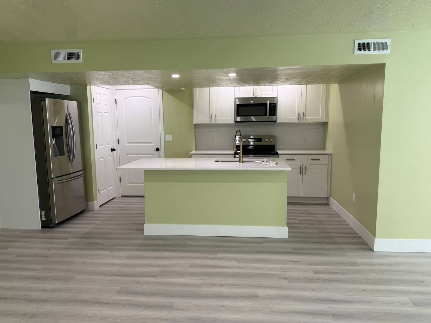 Herriman House: 13828 S Scenic Meadow Ct