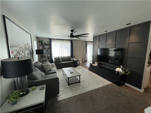 Riverton Townhome: 741 W Gallant Dr