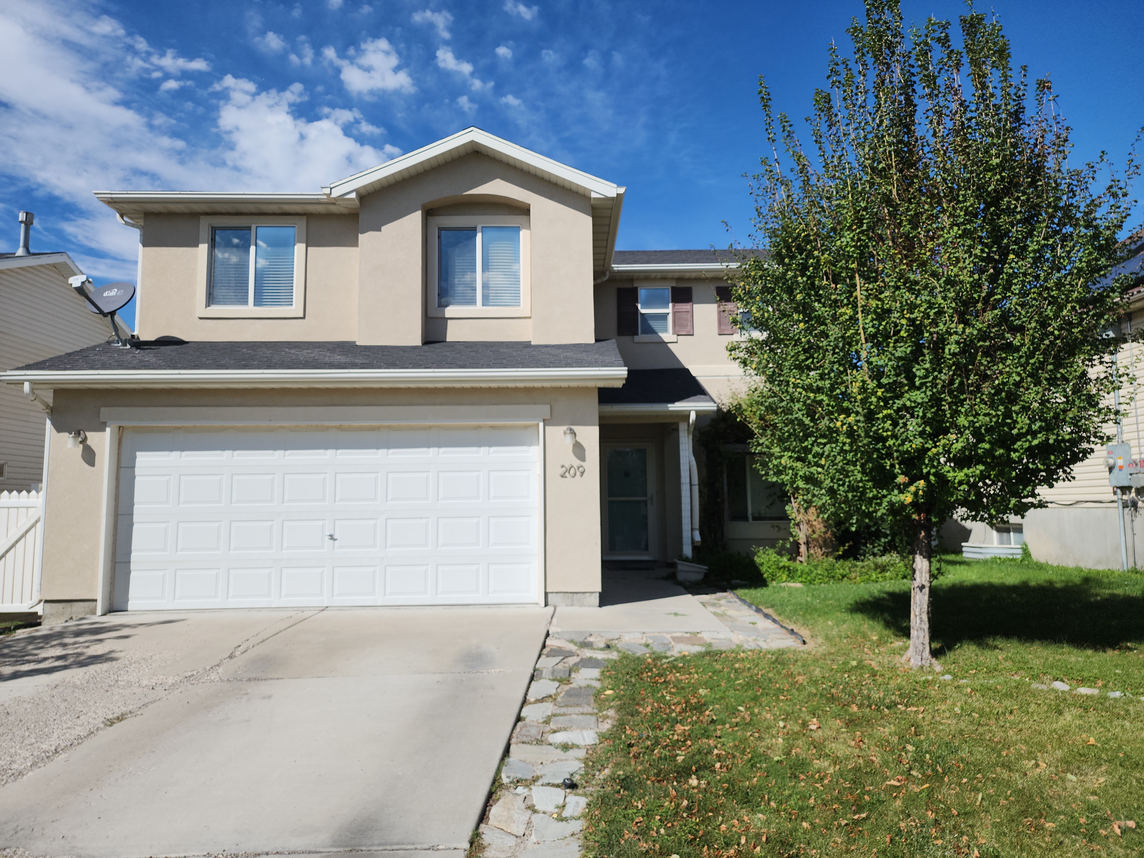 Stansbury Park House: Interlochen Lane