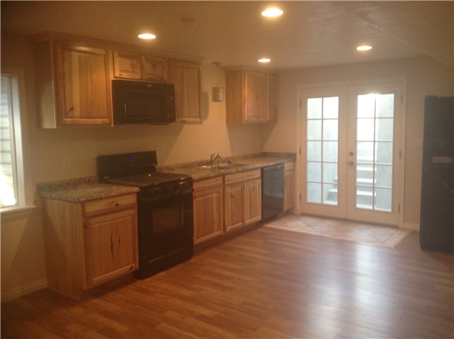 West Jordan In-Law/Basement: 8066 S Red Castle Way