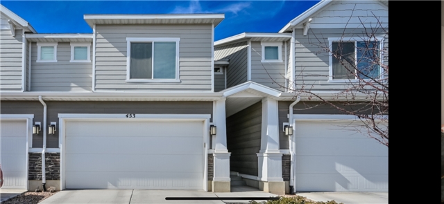 Saratoga Springs Townhome: 453 S Fox Chase Ln