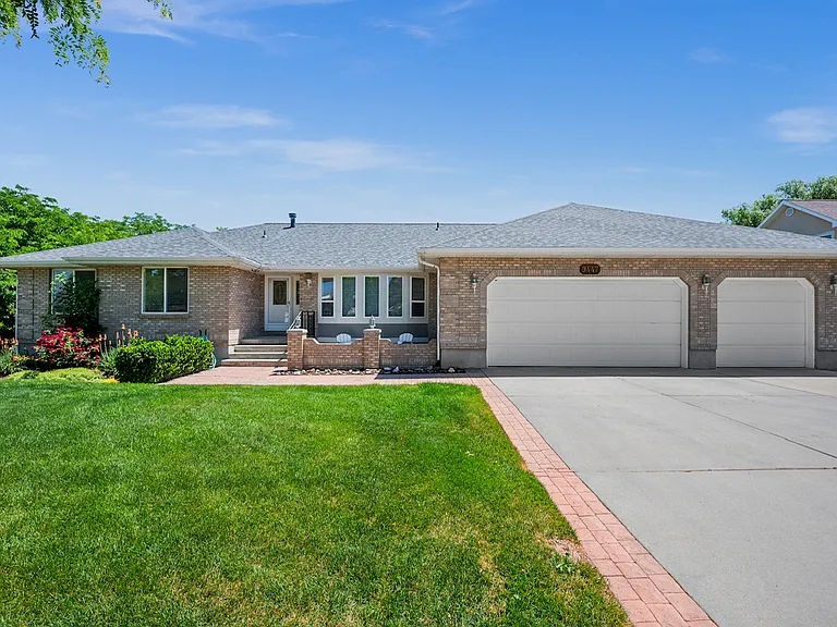 South Jordan In-Law/Basement: 9447 S High Meadow Dr
