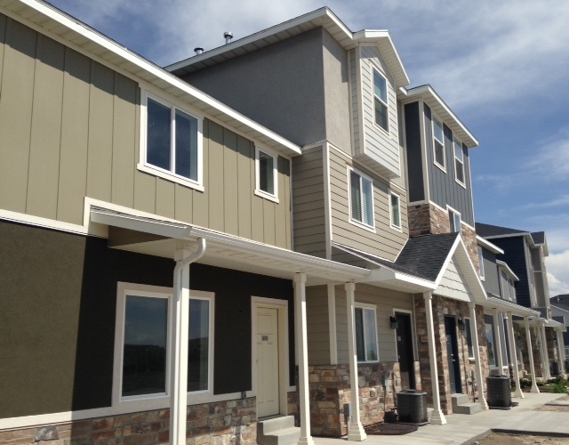 Vineyard Townhome: 297 N 680 E