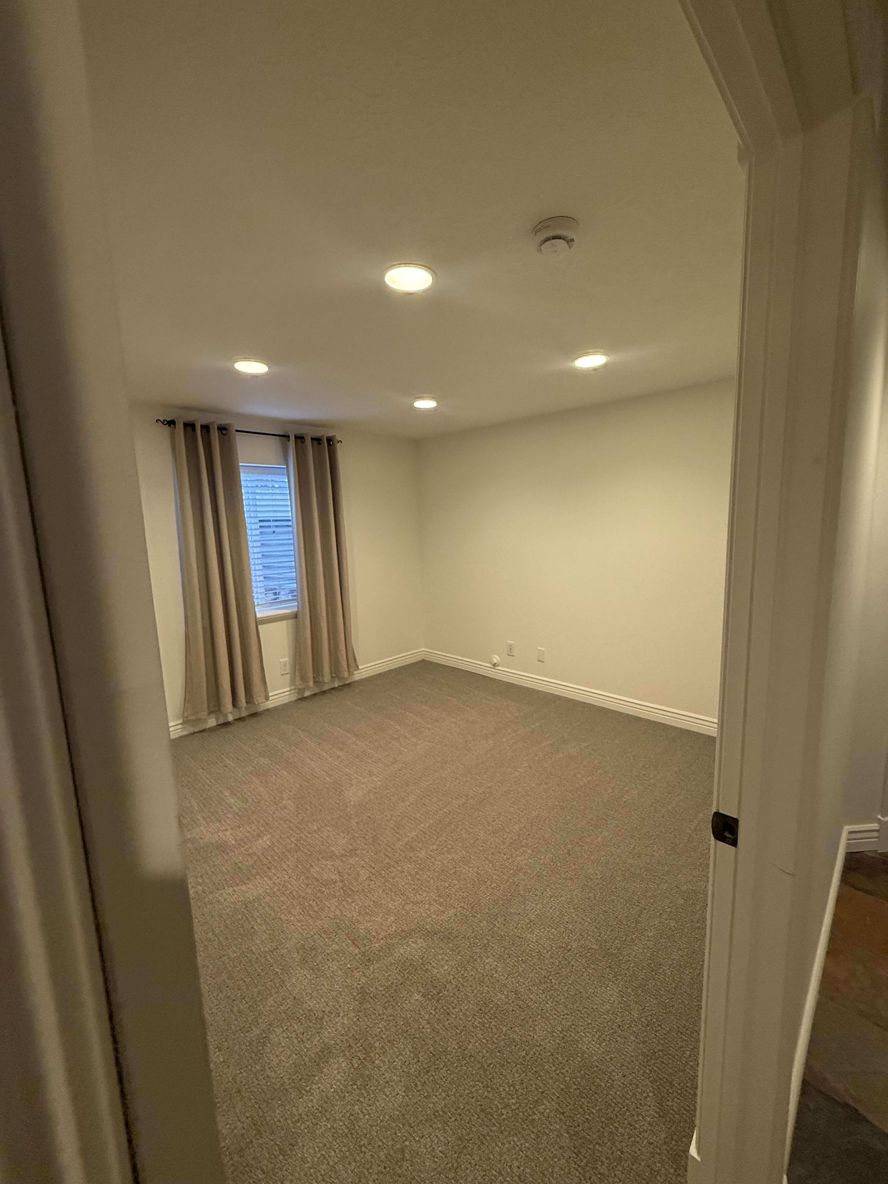 Springville In-Law/Basement: 1943 River Bottom Rd