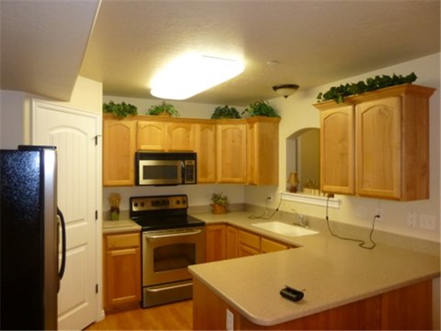 Pleasant Grove Townhome: 956 West 580 South, 