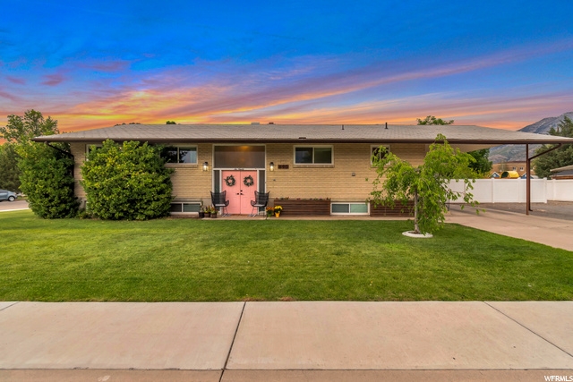 Provo House: 690 W 890 N