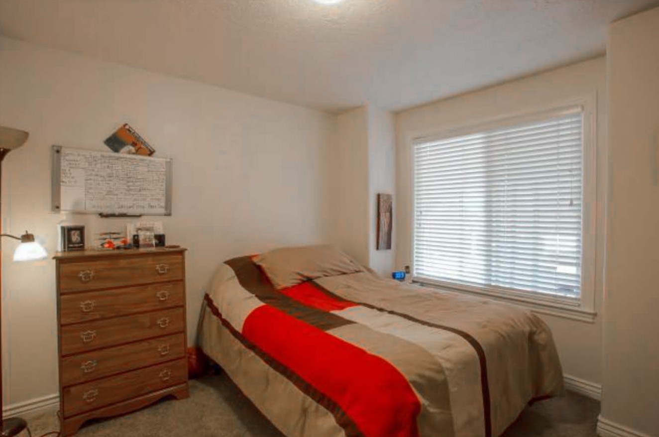 Bountiful Single Room: 15 E 2200 S