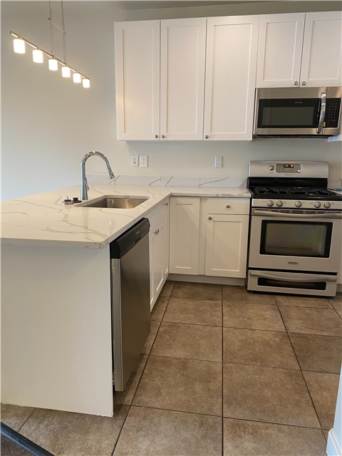 Salt Lake City Apartment: 739 S 300 W