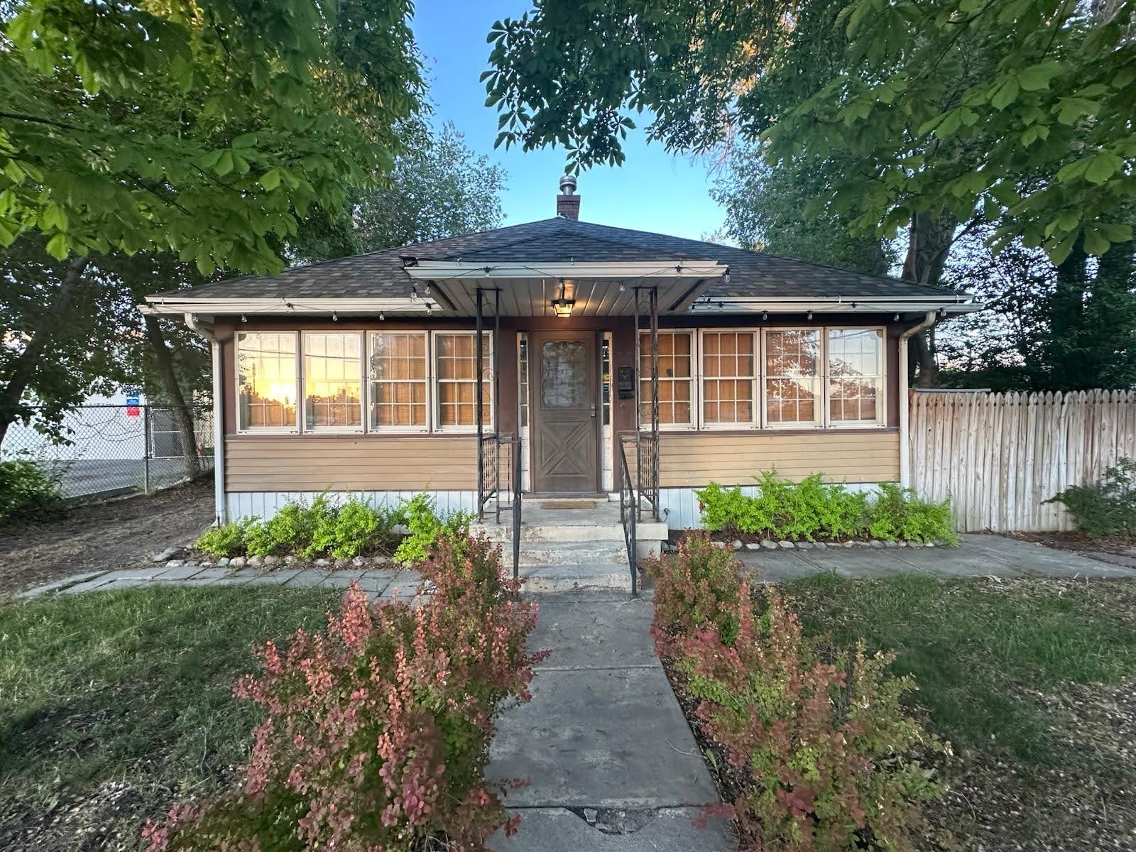 Salt Lake City House: 62 N 1000 W