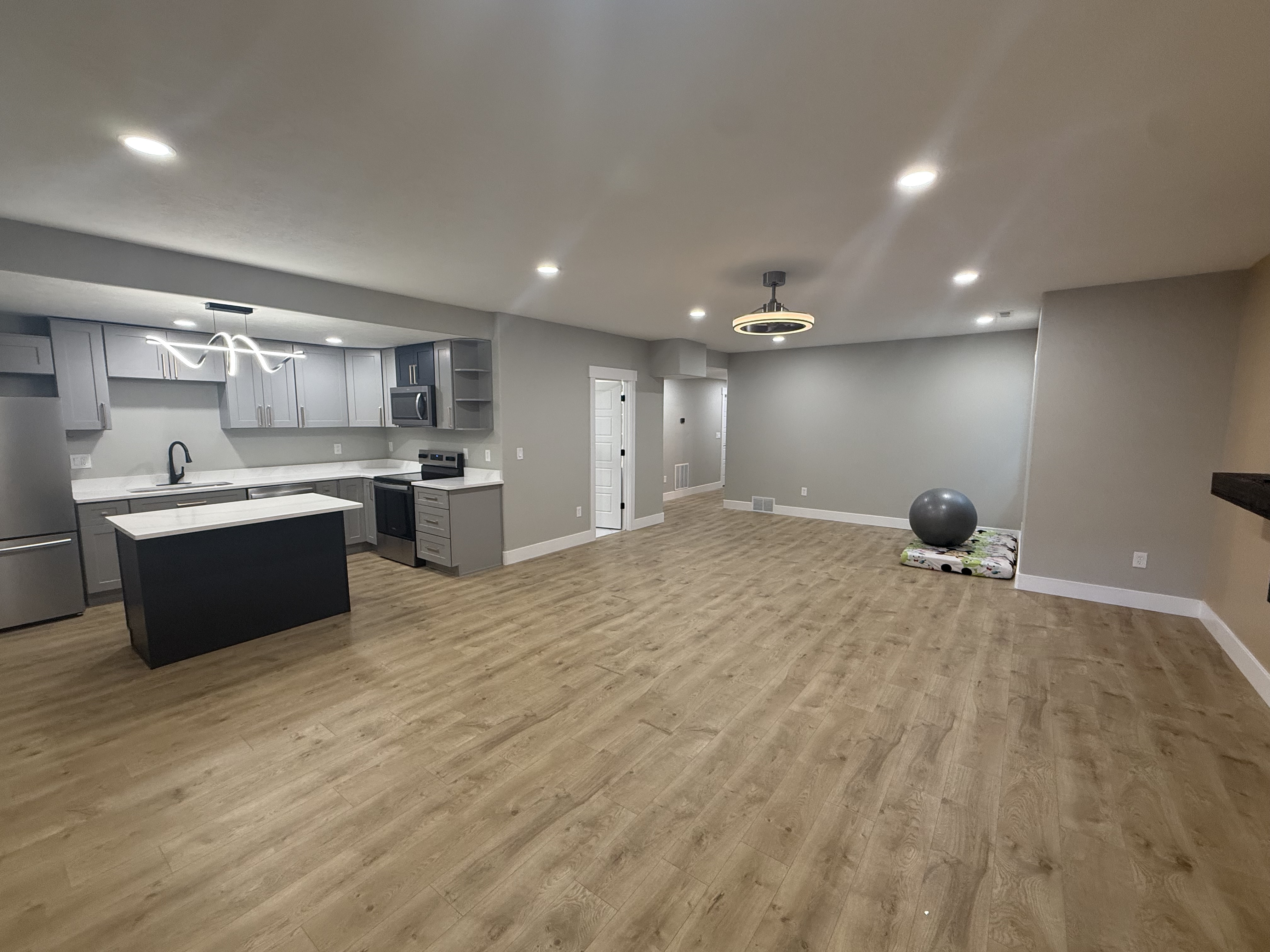 South Jordan In-Law/Basement: 9962 S Colton Spring Ln