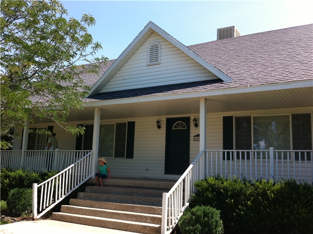 Huntsville House: 6819 E 300 N