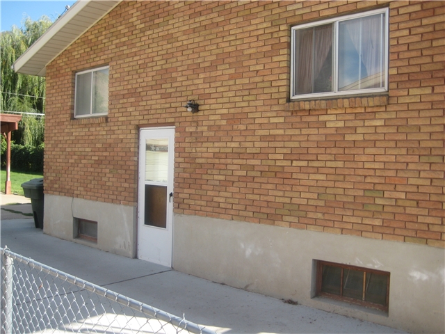 Ogden Apartment: 3352 Eccles Ave
