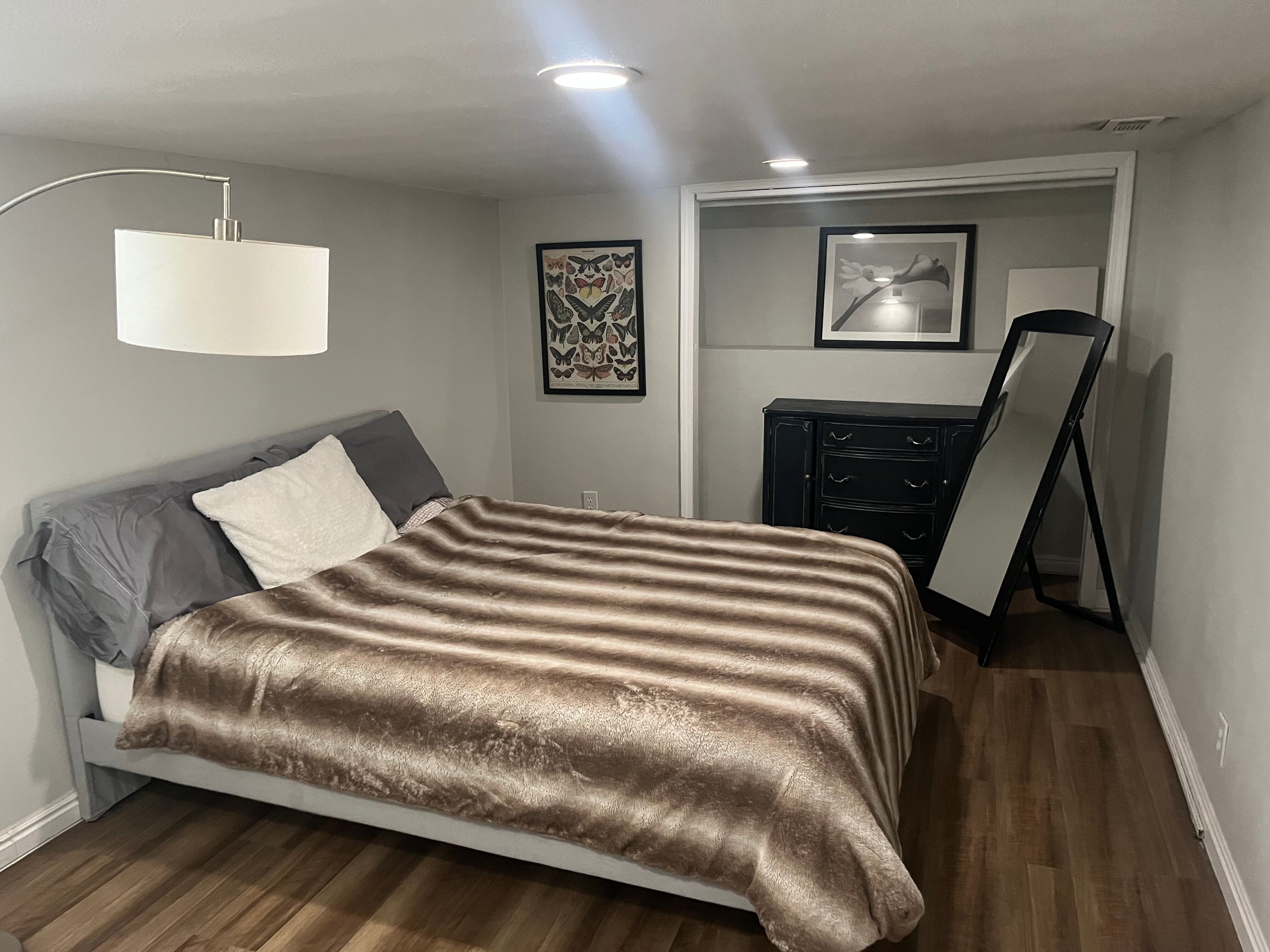 Salt Lake City In-Law/Basement: 181 E Edith Ave