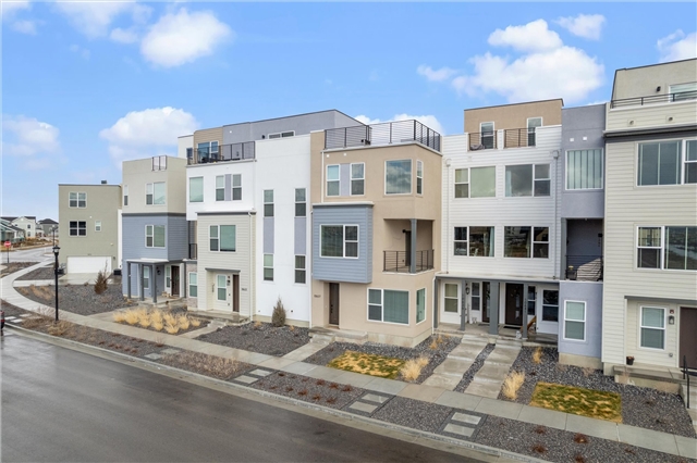 South Jordan Townhome: 10637 S Stavanger Dr