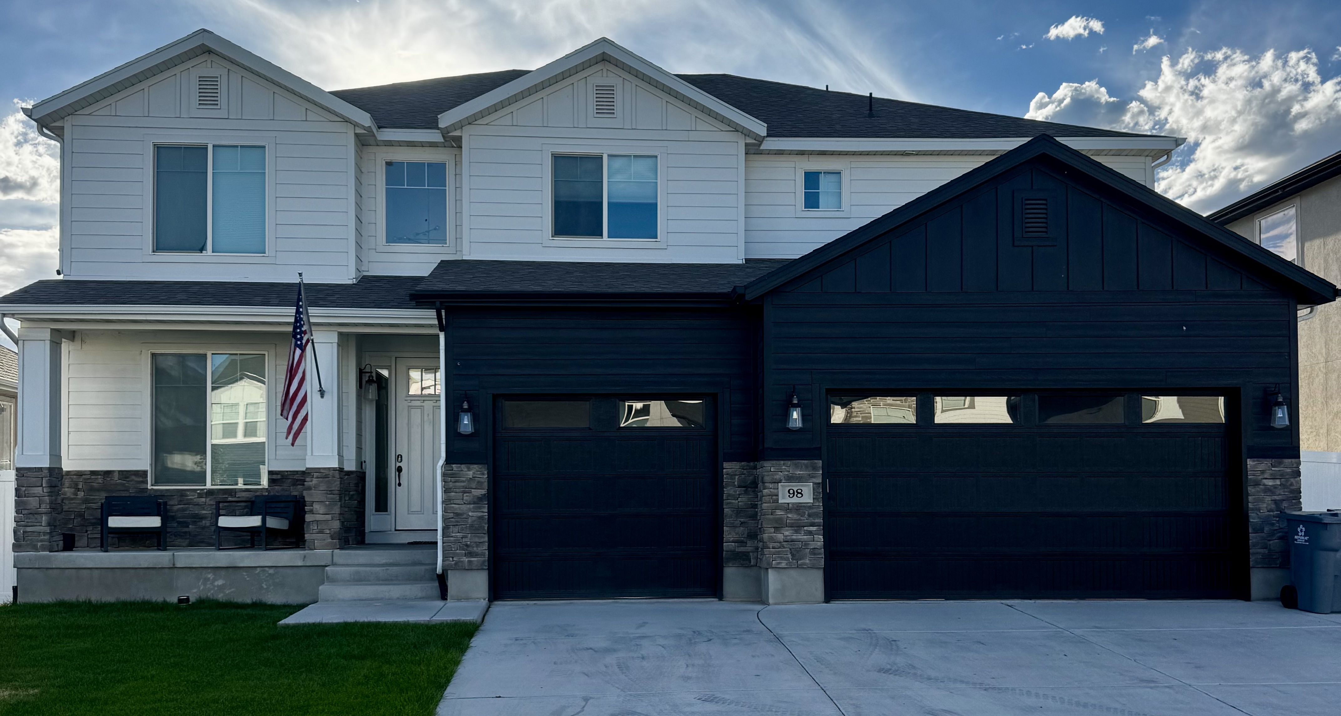 Vineyard House: 98 S Serrata Ln