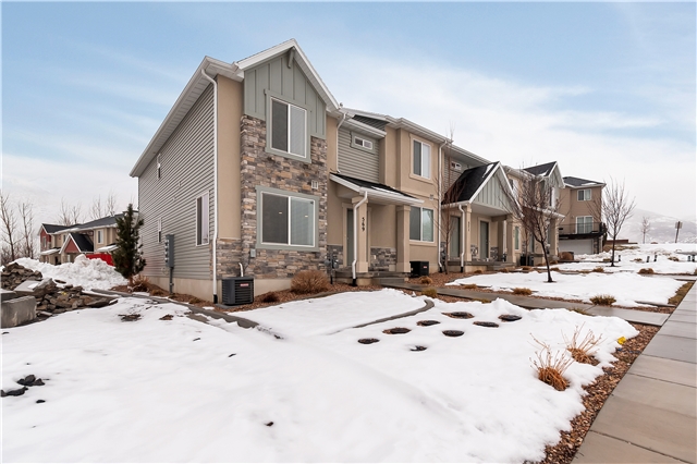 Santaquin Townhome: 569 S 120 E
