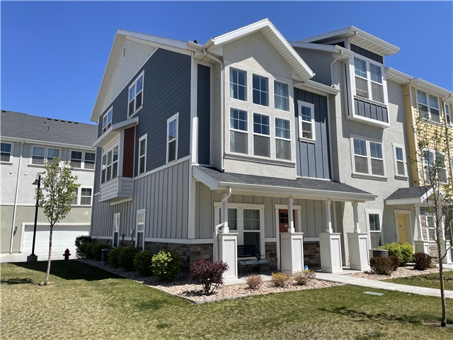 Vineyard Townhome: 642 E 380 N