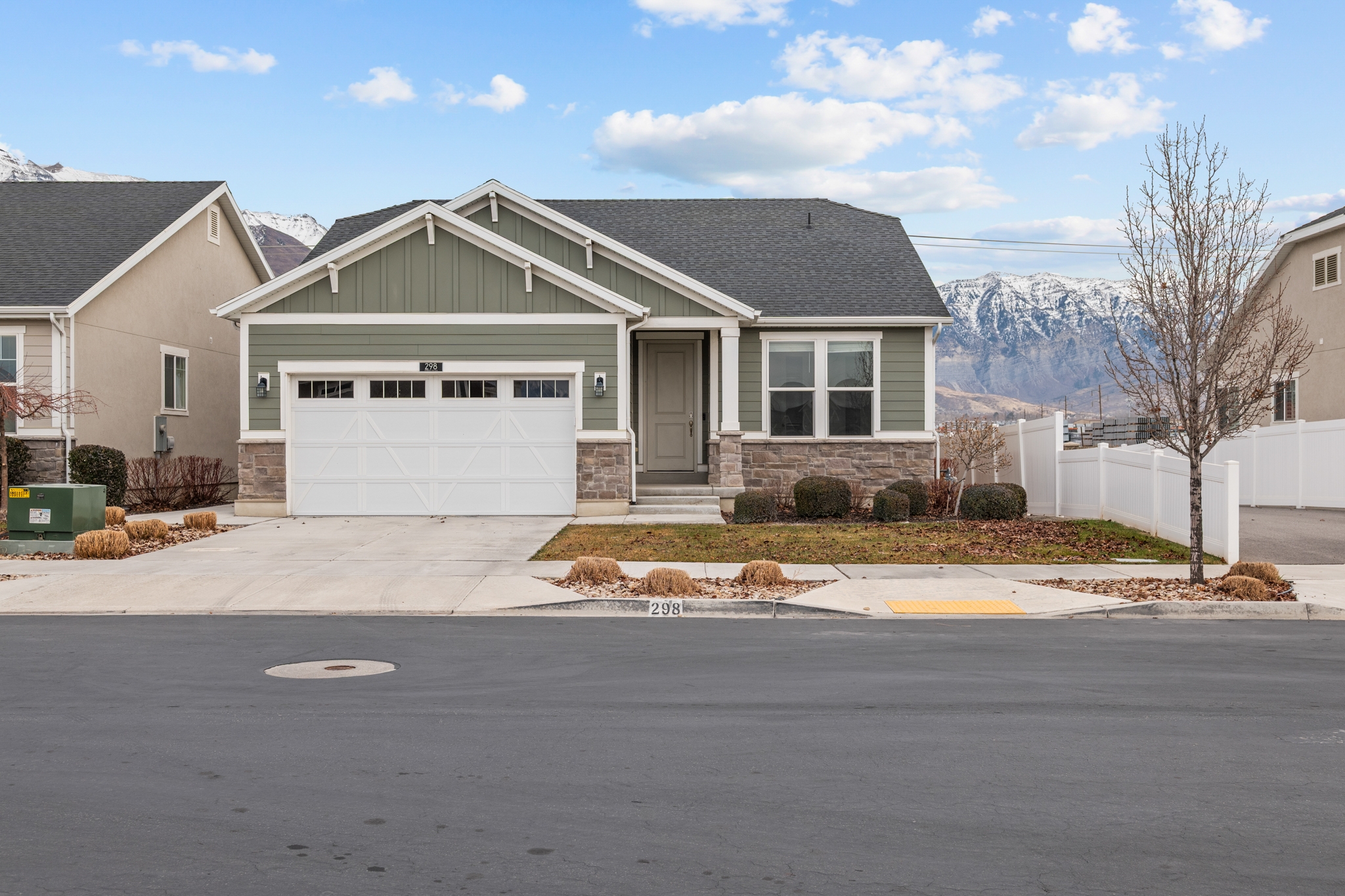 Lindon House: 298 N Old Farm Ln