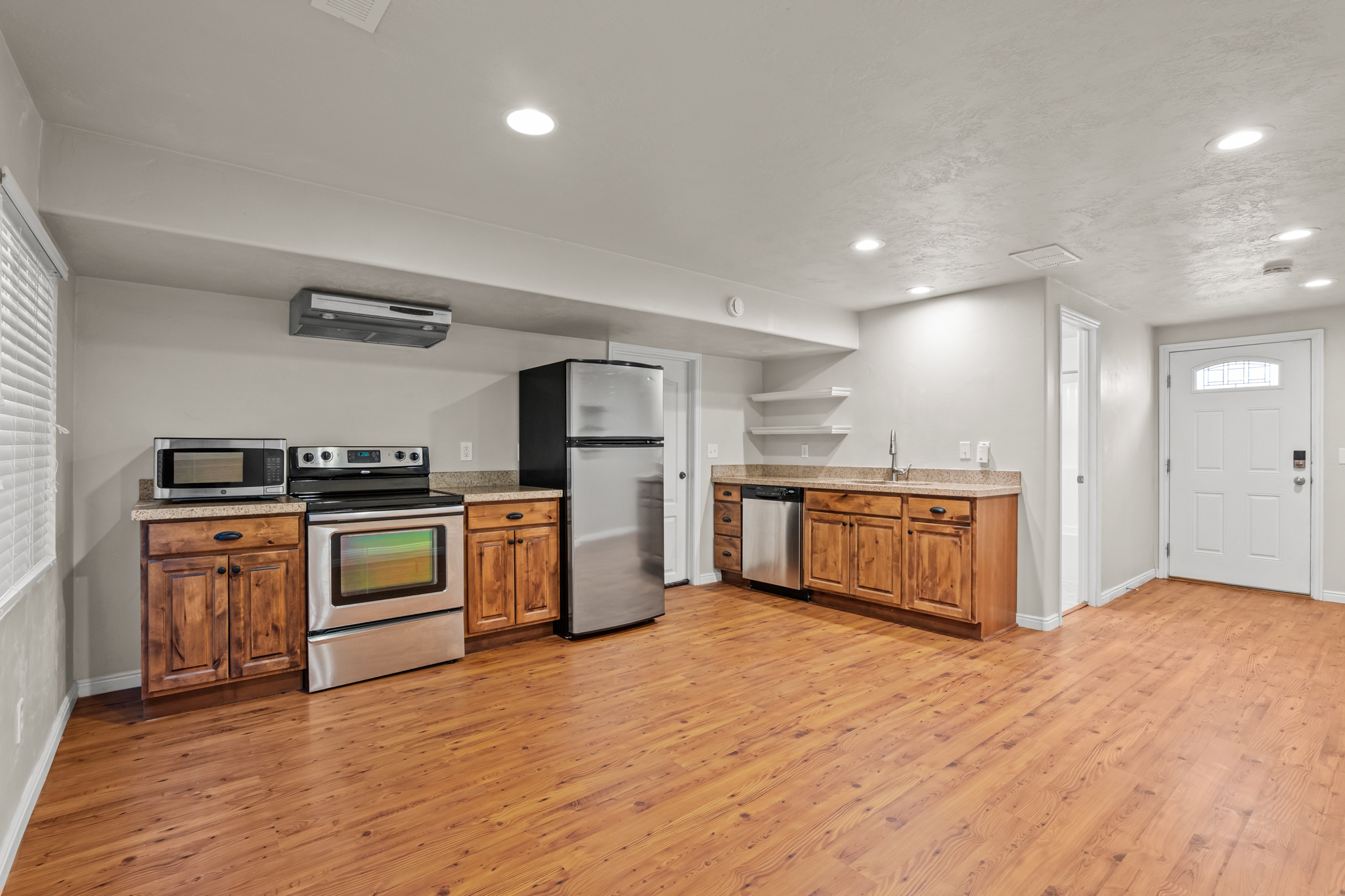 South Jordan House: 4492 W Harvest Moon Dr