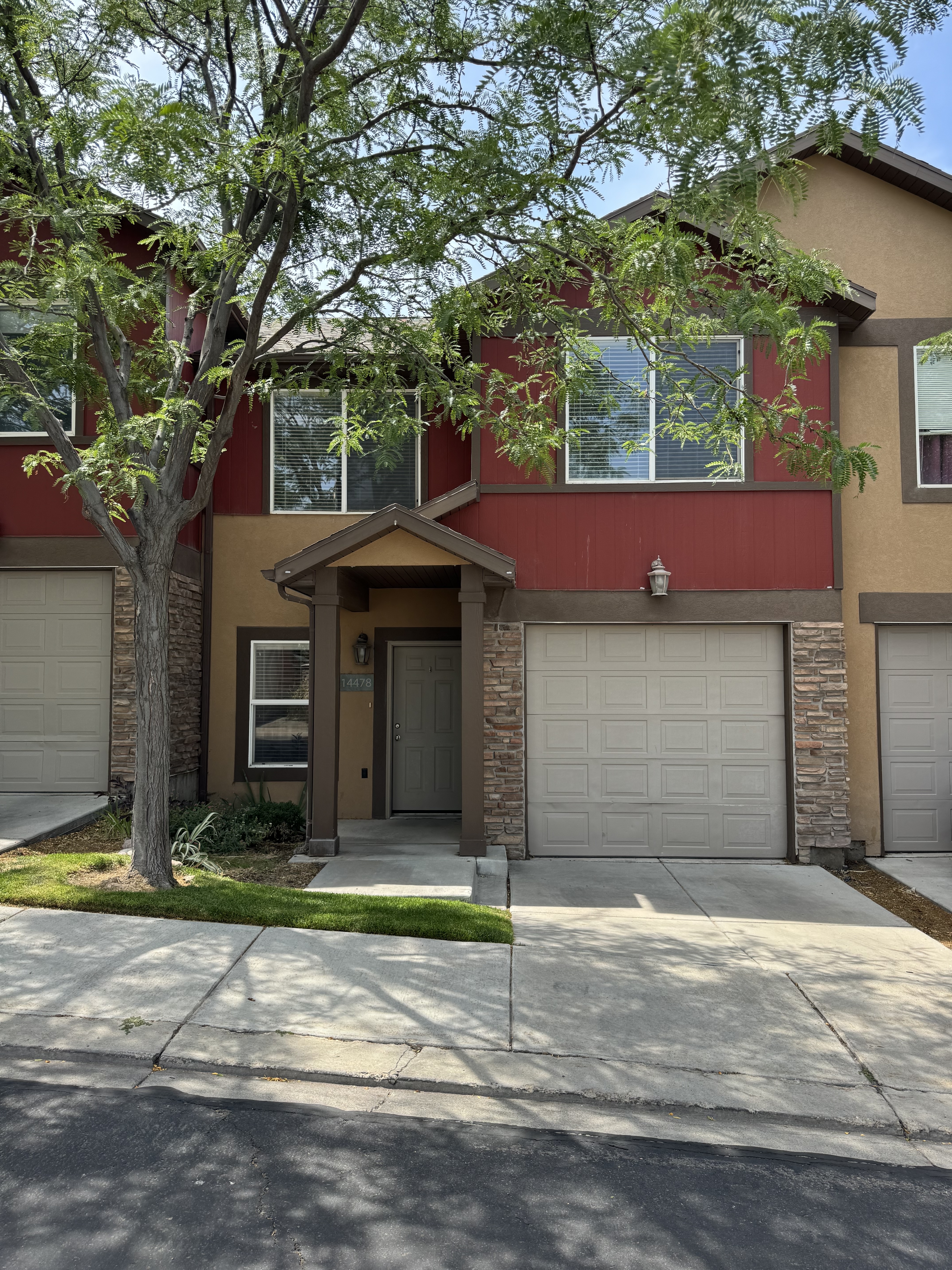Herriman Townhome: 14478 S Rockmont
