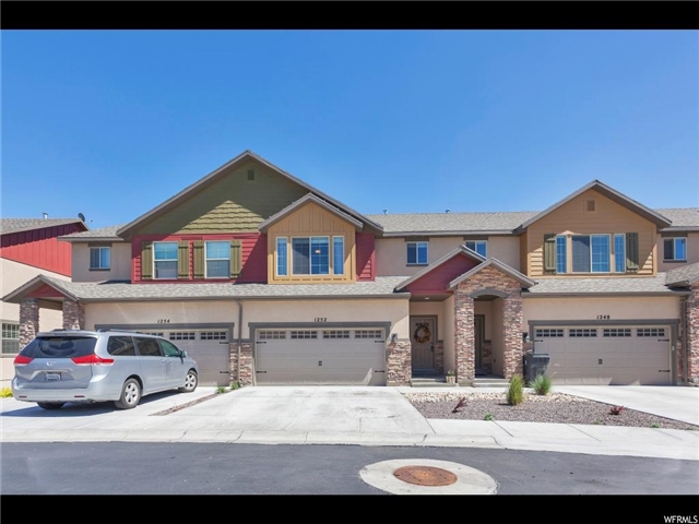 Saratoga Springs Townhome: 1252 N Willowbrook