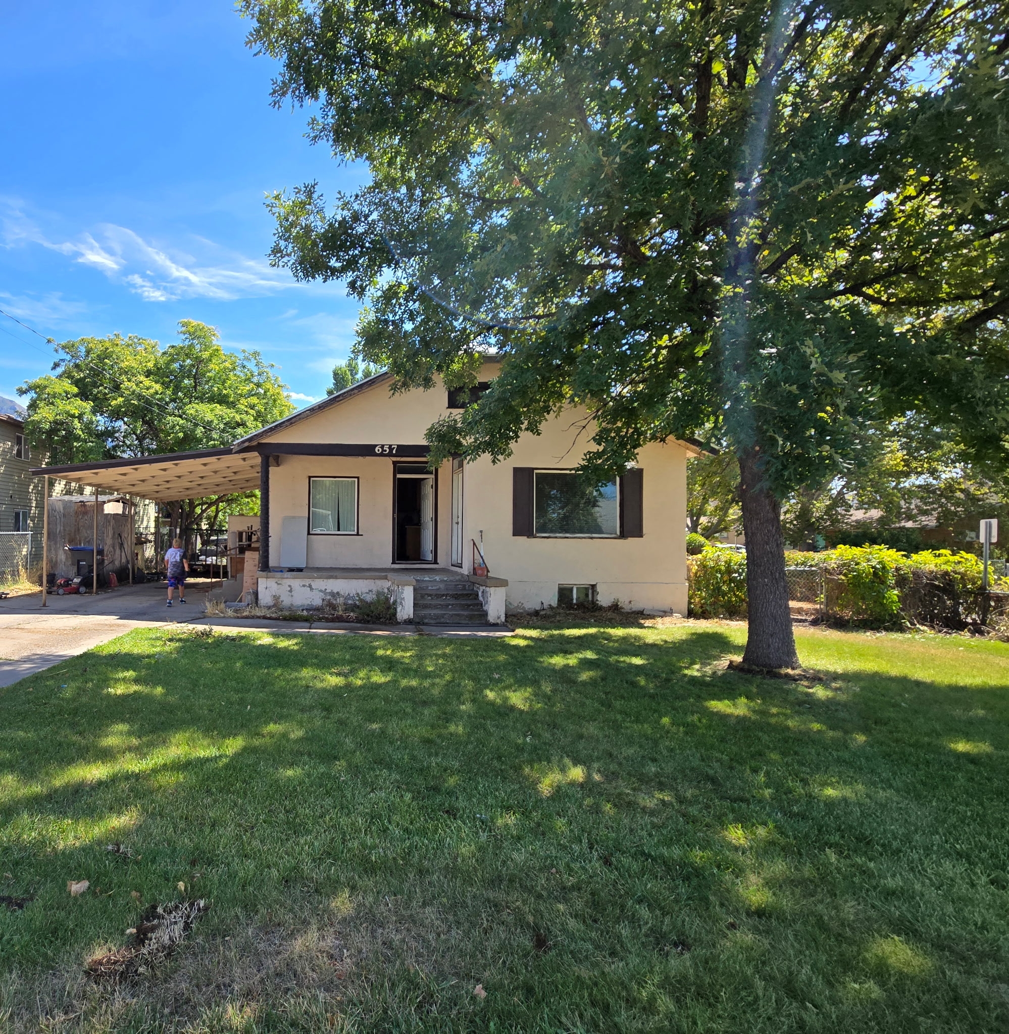 Provo House: 657 S 500 W