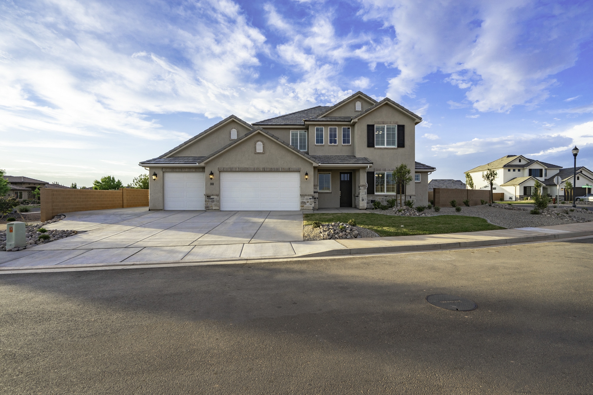 Washington House: 311 E Treasure Valley Rd