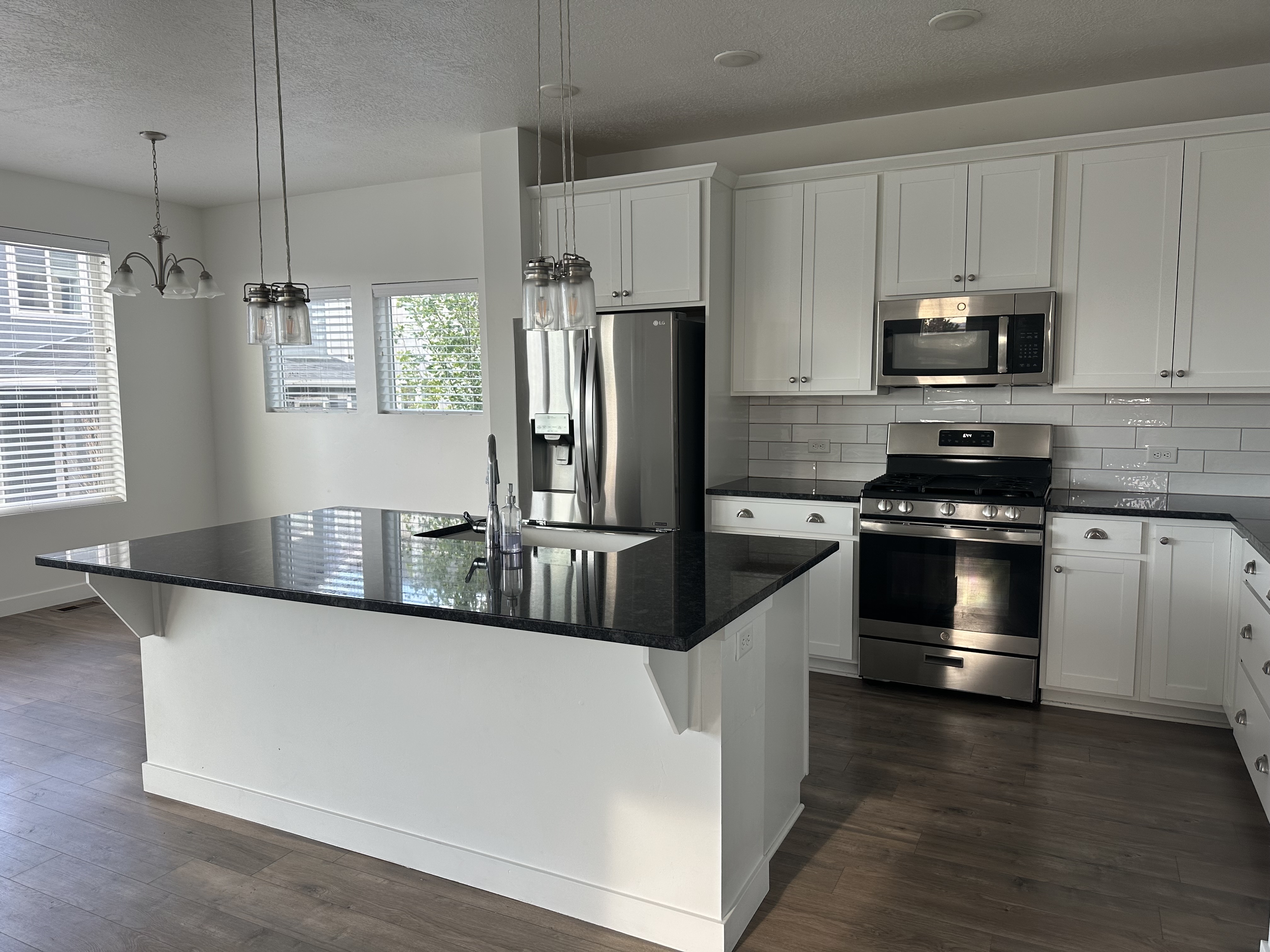 Pleasant Grove House: 4696 W Camellia Ln