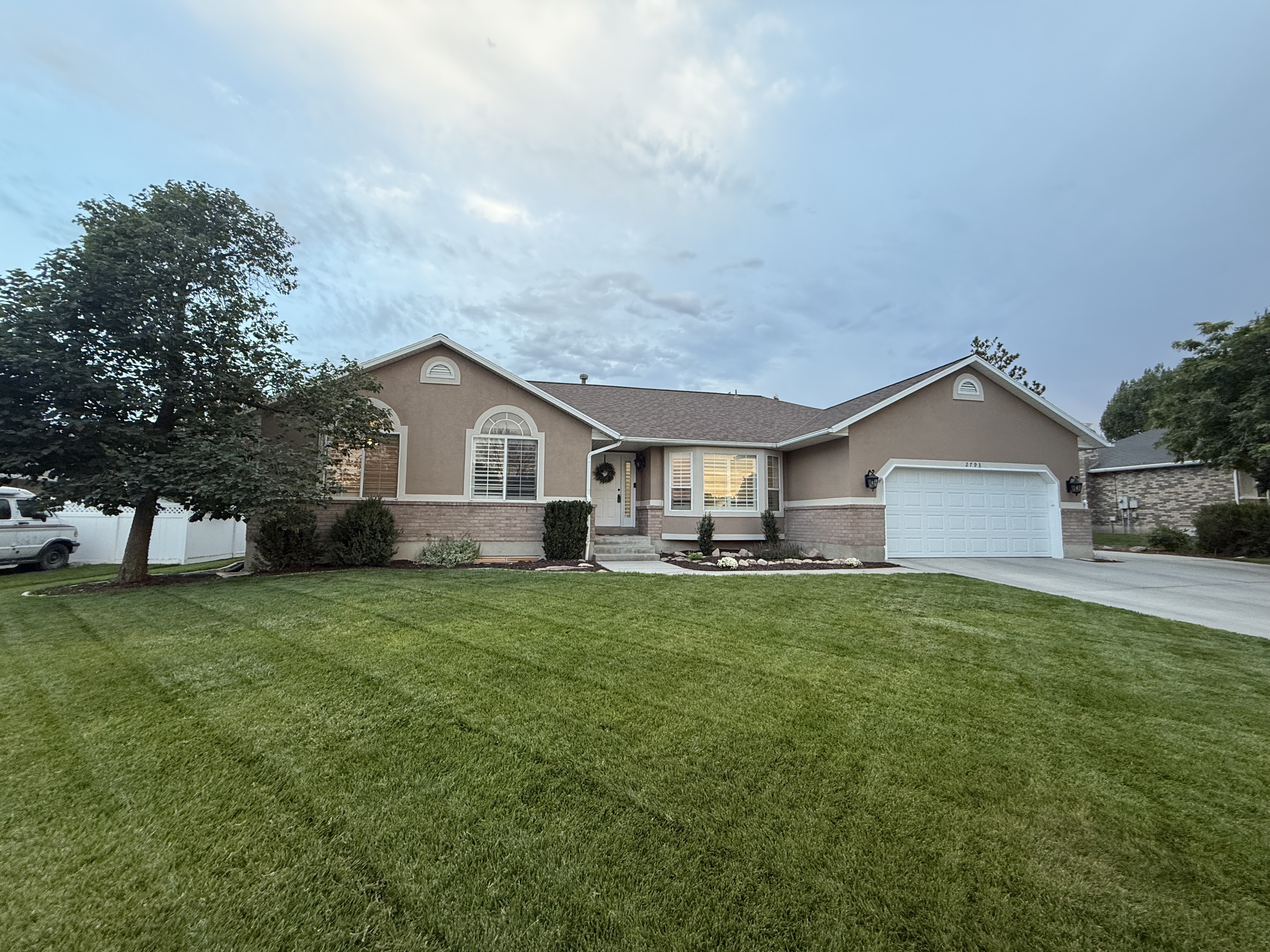 South Jordan In-Law/Basement: 2793 W Misty Oaks Dr