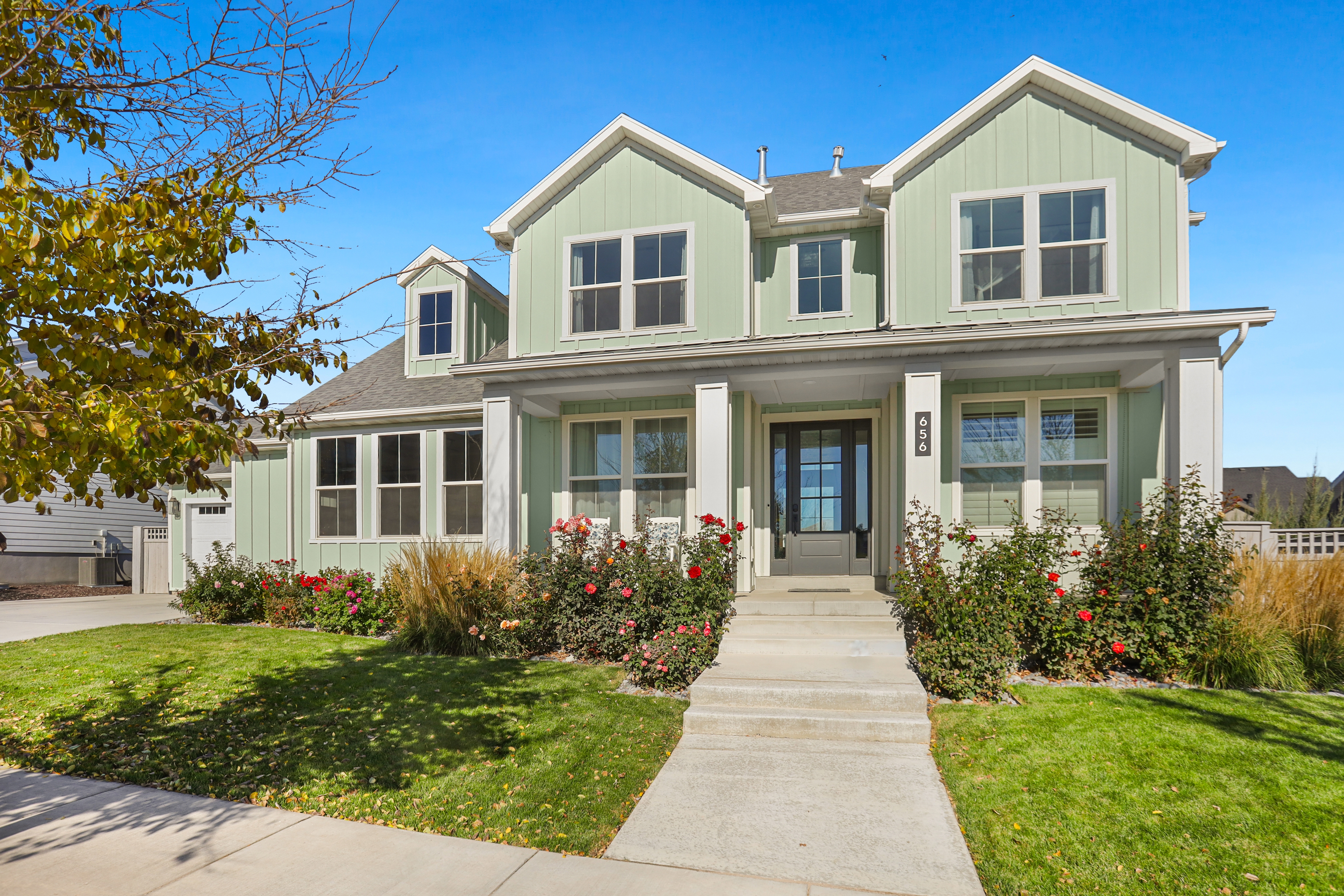 Saratoga Springs House: 656 W Herald Dr