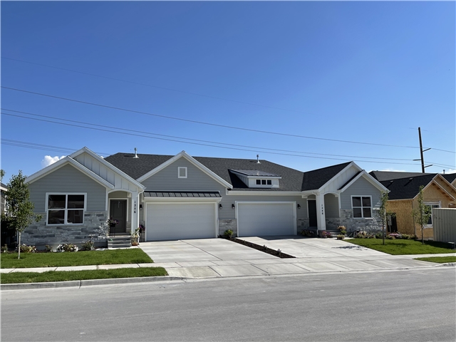 West Jordan House: 7646 S Waverly Hills Ln