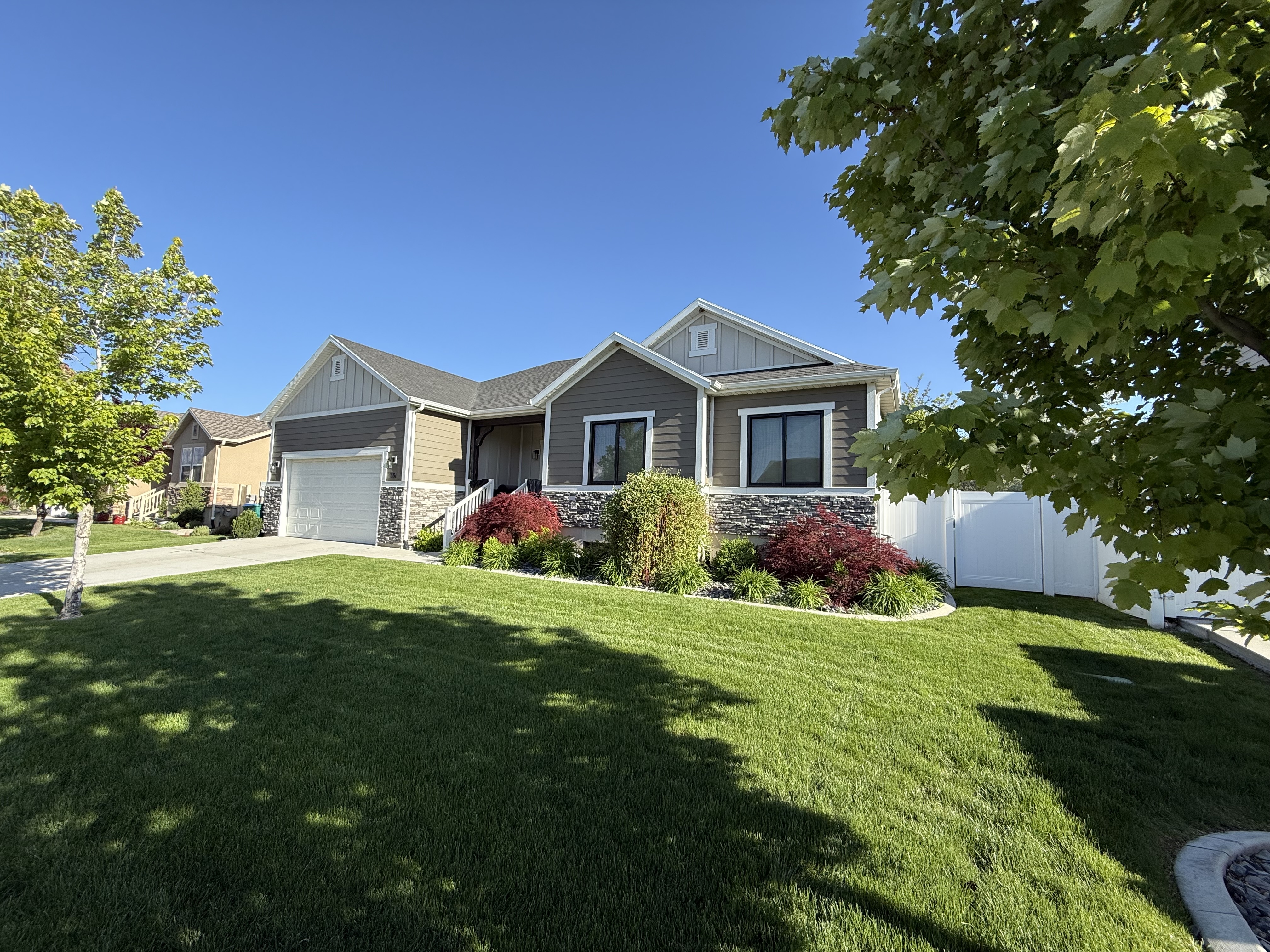 Lehi House: 381 W 1425 S