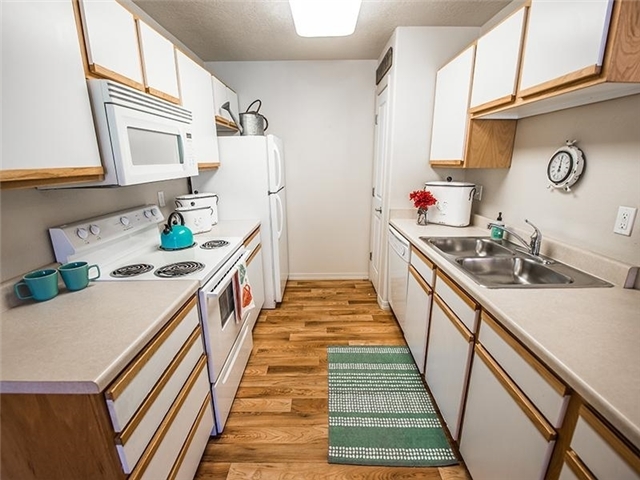 Pleasant Grove Apartment: 884 W 700 S