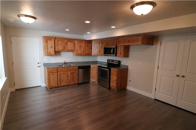 American Fork In-Law/Basement: 232 W 400 S