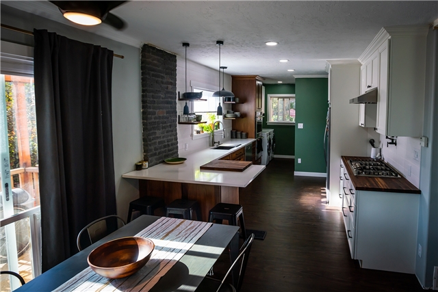 Salt Lake City House: 1061 E 800 S